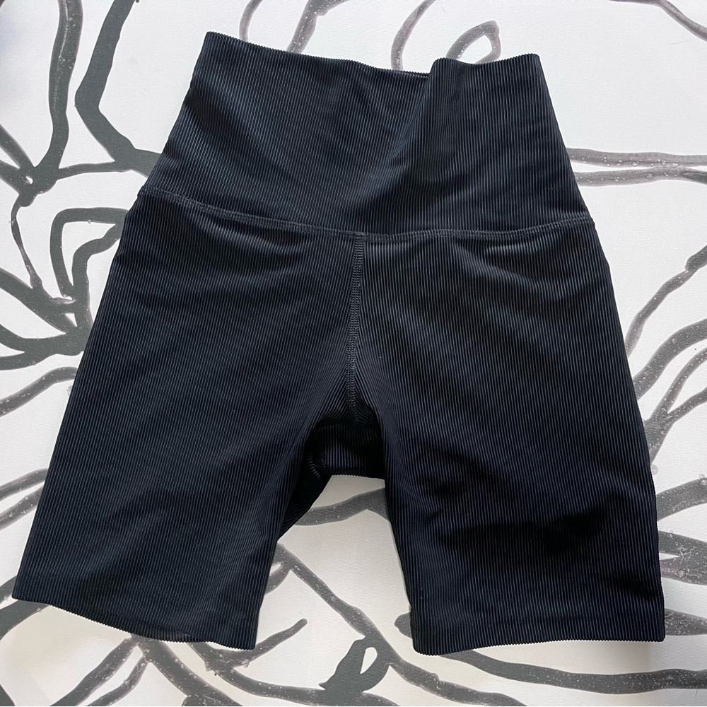 FIVE THE LABEL DANCEWEAR. BIKER SHORTS. EXCELLENT CONDITION. Women’s SIZE S - Picture 3 of 5